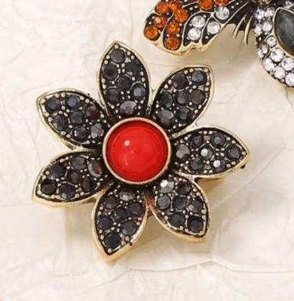 Prendedor Glam Flor Centro Rojo