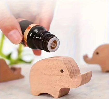 Set de Elefantito de Madera Aromatizador con una esencia