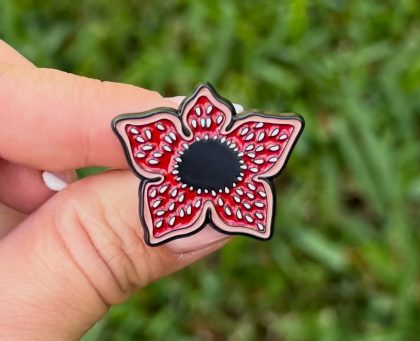 Pin Metálico Demogorgón